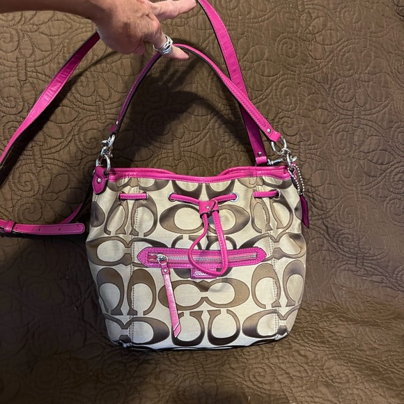 Coach Handbags - EUC CUTE POPPY DRAWSTRING CROSSBODY R SHOULDER BAG 13X11